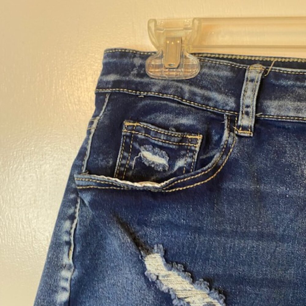 Shein Blue Jean distress jean shorts - Picture 5 of 14